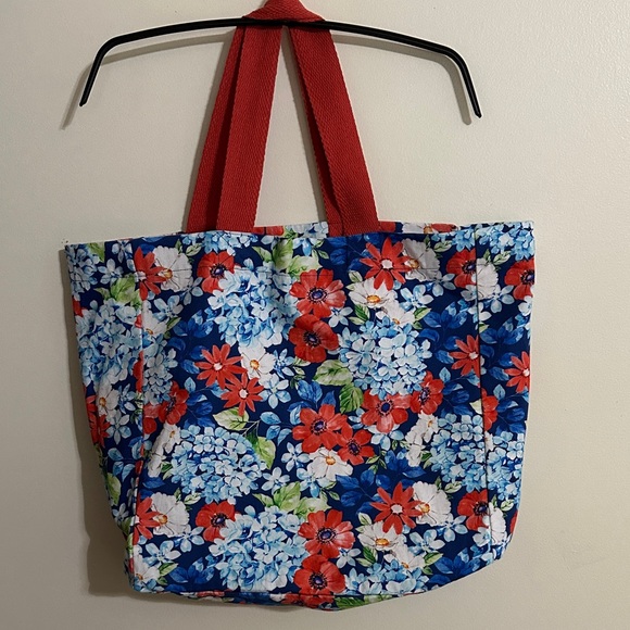 Shabby Chic Floral Tote with Red Handles - Picture 4 of 8
